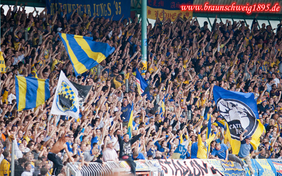 Eintracht Braunschweig vs FC St. Pauli (1-0) (11)