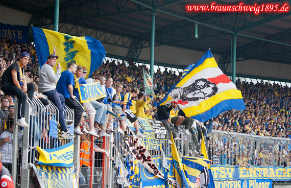 Eintracht Braunschweig vs FC St. Pauli (1-0) (14)