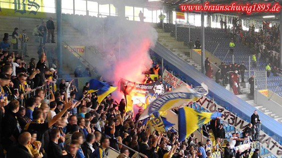 FC Hansa Rostock vs Eintracht Braunschweig (0-0) (8)
