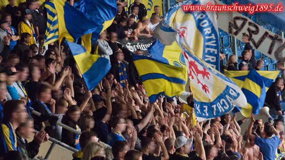 FC Hansa Rostock vs Eintracht Braunschweig (0-0) (11)