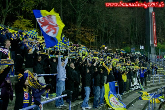 FC Erzgebirge Aue vs Eintracht Braunschweig (1-1) (11)