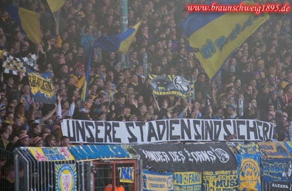 Eintracht Braunschweig vs FC Ingolstadt 04 (3-0) (13)