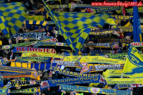 Eintracht Braunschweig vs Dynamo Dresden (2-1) (2)