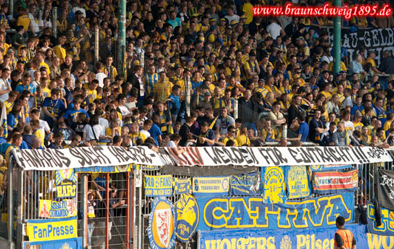 Eintracht Braunschweig vs SC Paderborn (2-1) (3)