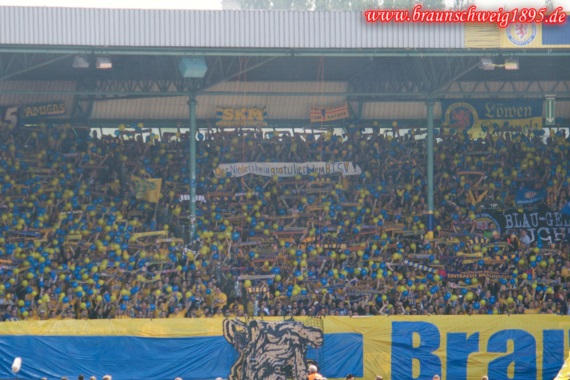 Eintracht Braunschweig vs FSV Frankfurt (2-2) (1)