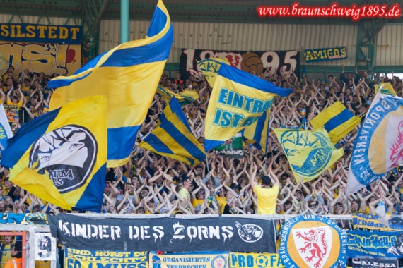 Eintracht Braunschweig vs FSV Frankfurt (2-2) (12)