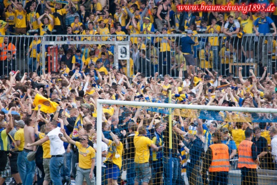 Eintracht Braunschweig vs FSV Frankfurt (2-2) (23)