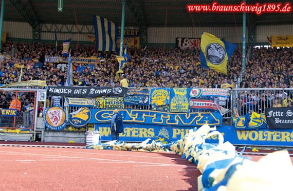 Eintracht Braunschweig vs SSV Jahn Regensburg (1-0) (20)