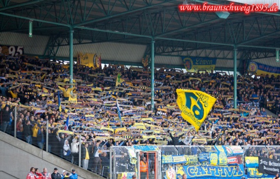 Eintracht Braunschweig vs VfL Bochum (3-0) (13)