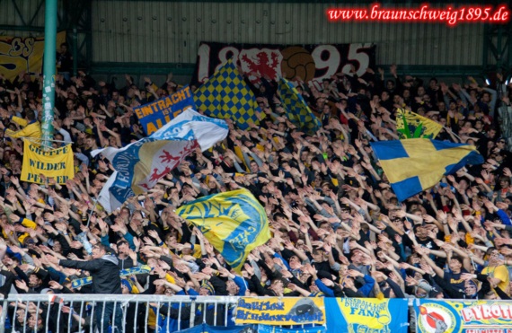 Eintracht Braunschweig vs VfL Bochum (3-0) (14)