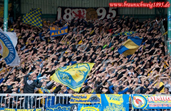 Eintracht Braunschweig vs VfL Bochum (3-0) (15)