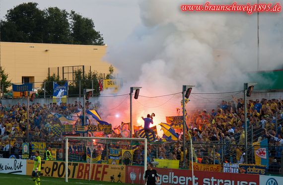 VfB Lübeck vs Eintracht Braunschweig (0-3) (8)