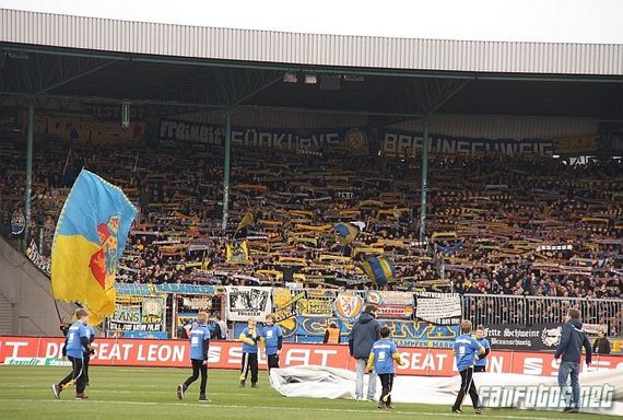 Eintracht Braunschweig vs VfL Wolfsburg (1-1) (1)