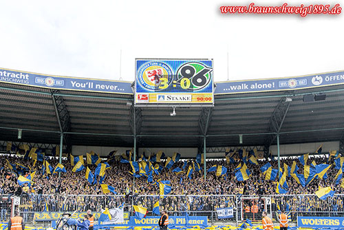 Eintracht Braunschweig vs Hannover 96 (3-0) (1)