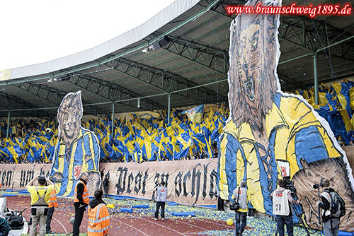 Eintracht Braunschweig vs Hannover 96 (3-0) (15)