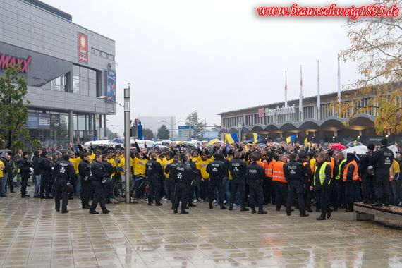 VfL Wolfsburg vs Eintracht Braunschweig (2-0) (2)