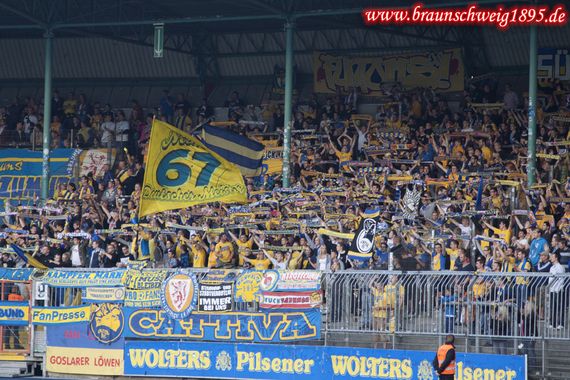 Eintracht Braunschweig vs FC Sevilla (1-2) (1)