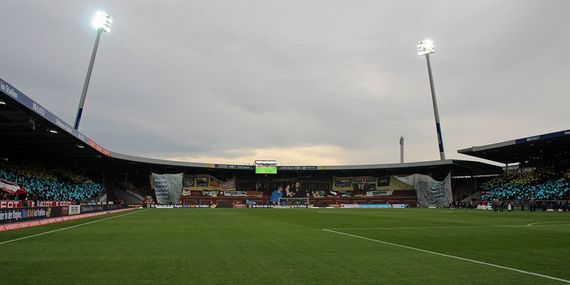 Eintracht Braunschweig vs 1. FC Kaiserslautern (1-1) (1)