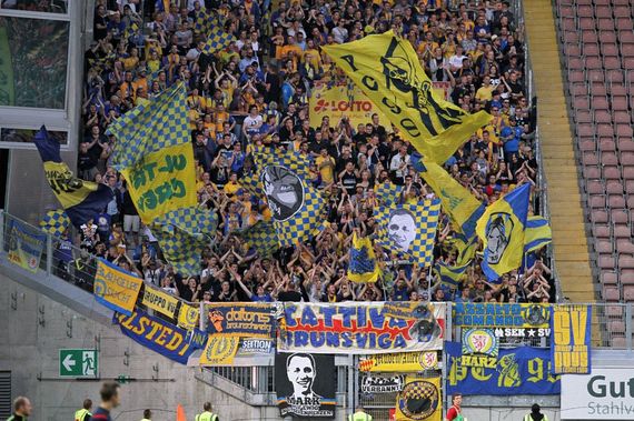 1. FC Kaiserslautern vs Eintracht Braunschweig (0-0) (3)