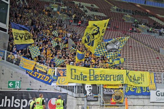 1. FC Kaiserslautern vs Eintracht Braunschweig (0-0) (4)