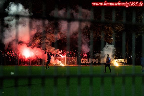 Eintracht Braunschweig vs Hannover 96 (2-2) (4)