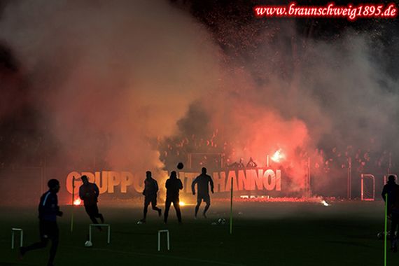 Eintracht Braunschweig vs Hannover 96 (2-2) (9)