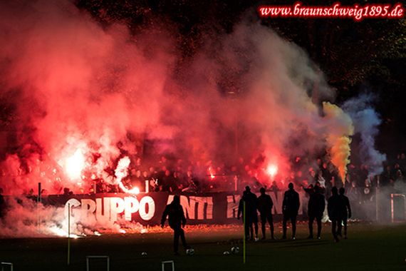 Eintracht Braunschweig vs Hannover 96 (2-2) (12)