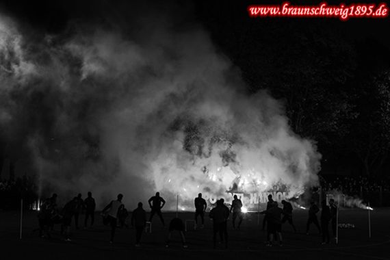 Eintracht Braunschweig vs Hannover 96 (2-2) (14)