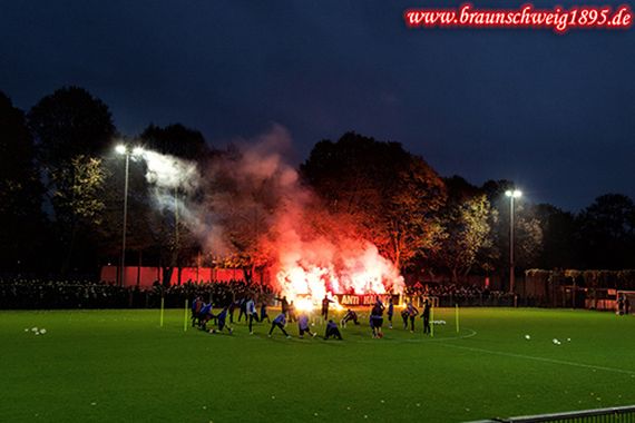 Eintracht Braunschweig vs Hannover 96 (2-2) (16)
