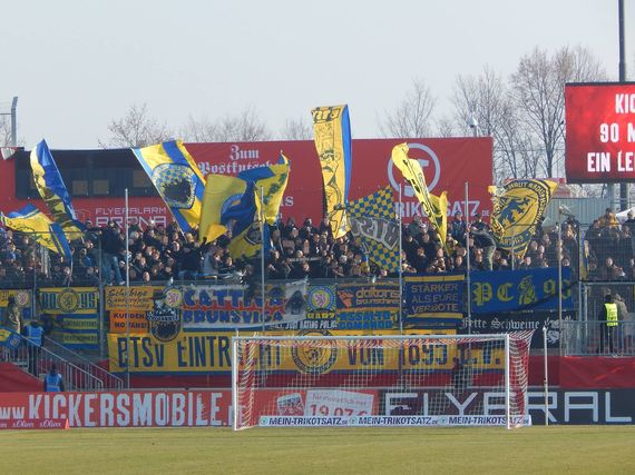 Würzburger Kickers vs Eintracht Braunschweig (1-1) (1)