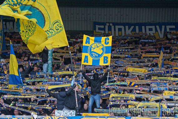 Eintracht Braunschweig vs FC St. Pauli (1-2) (13)