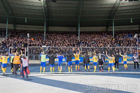 Eintracht Braunschweig vs 1. FC Heidenheim 1846 (3-2) (1)