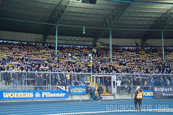 Eintracht Braunschweig vs 1. FC Heidenheim 1846 (3-2) (8)