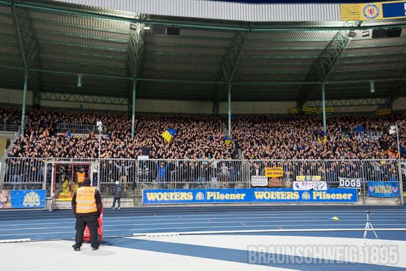 Eintracht Braunschweig vs Dynamo Dresden (1-0) (9)