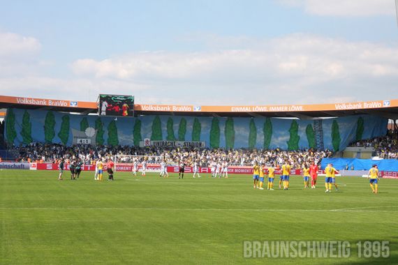 Eintracht Braunschweig vs Karlsruher SC (2-1) (8)