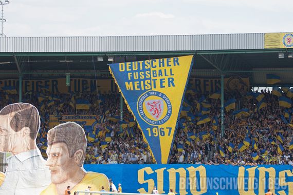 Eintracht Braunschweig vs Karlsruher SC (2-1) (12)