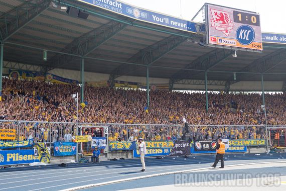 Eintracht Braunschweig vs Karlsruher SC (2-1) (30)