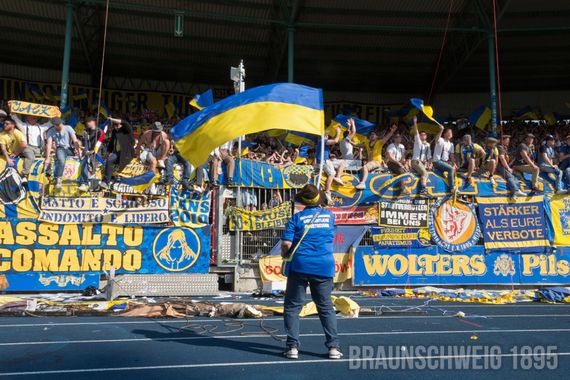 Eintracht Braunschweig vs Karlsruher SC (2-1) (35)