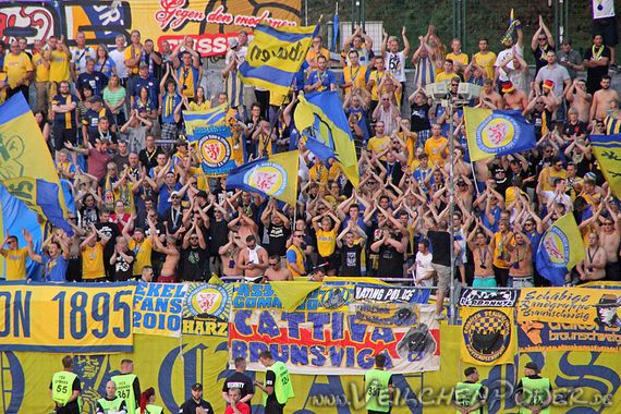 FC Erzgebirge Aue vs Eintracht Braunschweig (0-2) (9)