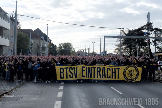 Eintracht Braunschweig vs VfL Bochum (1-0) (18)