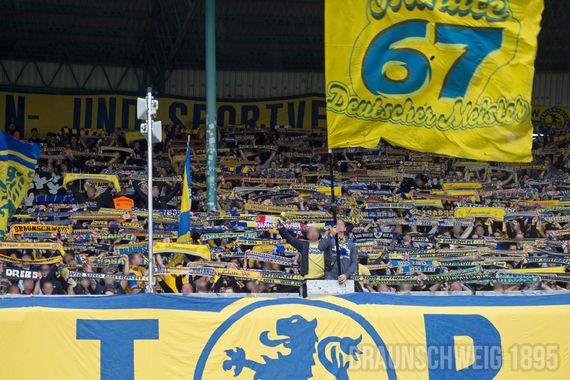 Eintracht Braunschweig vs VfL Bochum (1-0) (29)