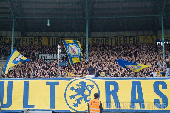 Eintracht Braunschweig vs VfL Bochum (1-0) (30)
