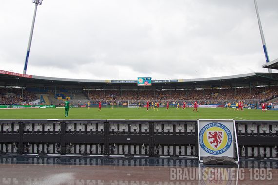 Eintracht Braunschweig vs 1. FC Heidenheim 1846 (2-0) (10)