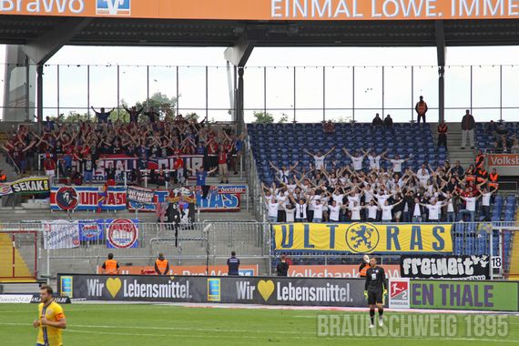 Eintracht Braunschweig vs 1. FC Heidenheim 1846 (2-0) (21)