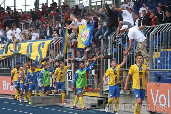Eintracht Braunschweig vs 1. FC Heidenheim 1846 (2-0) (22)
