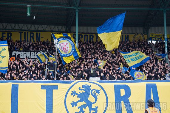 Eintracht Braunschweig vs 1. FC Kaiserslautern (1-2) (8)