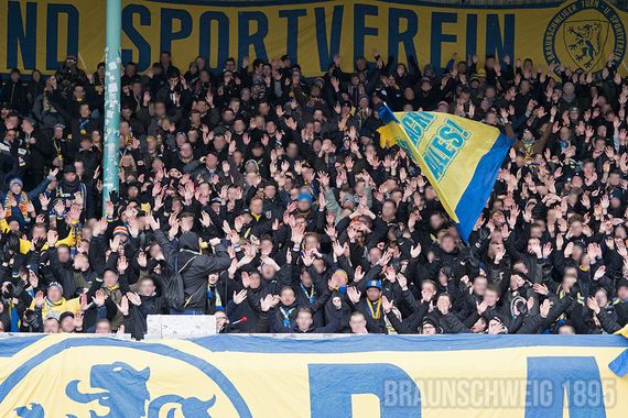 Eintracht Braunschweig vs 1. FC Kaiserslautern (1-2) (9)