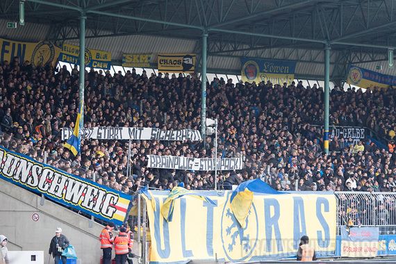 Eintracht Braunschweig vs 1. FC Kaiserslautern (1-2) (18)