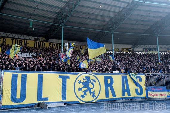 Eintracht Braunschweig vs SSV Jahn Regensburg (2-1) (5)