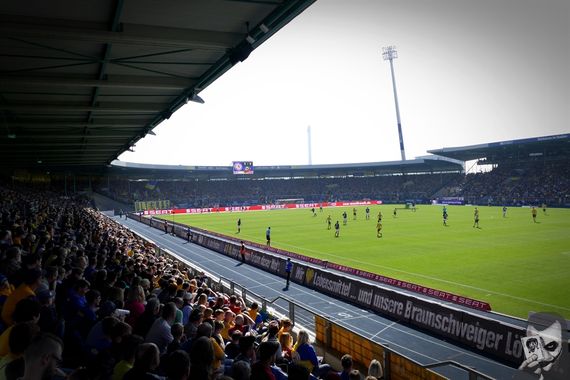 Eintracht Braunschweig vs Dynamo Dresden (1-1) (2)